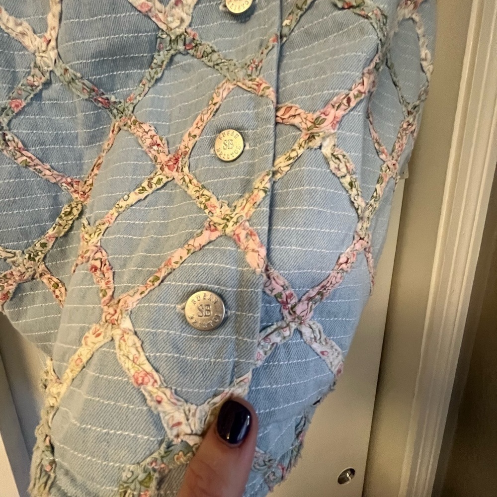 Vintage Light Blue Crochet-Detail Quilted Vest - Picture 5 of 11